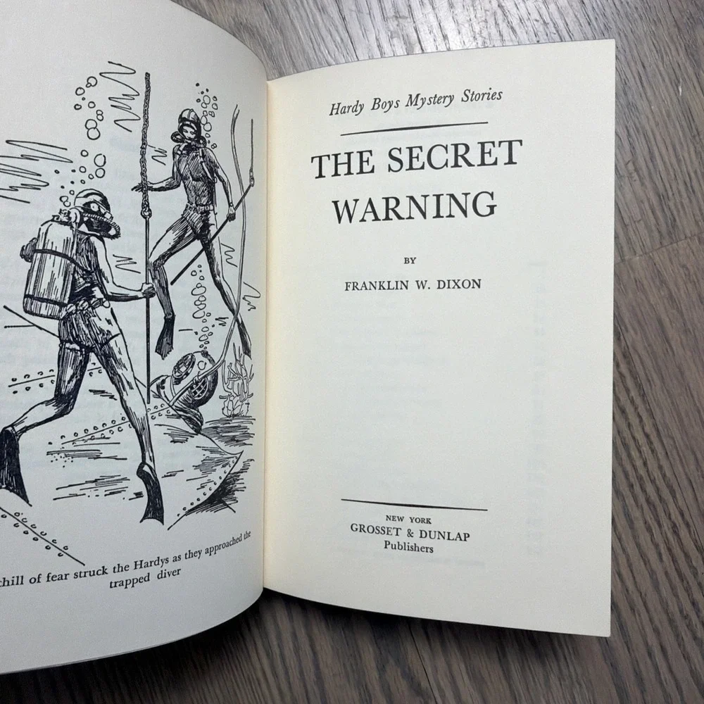 Hardy Boys 17 The Secret Warning Dixon 1966 HC‎ VG++ Blue Spine